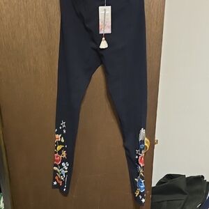 Johnny Was  Leggings with Colorful Embroidery